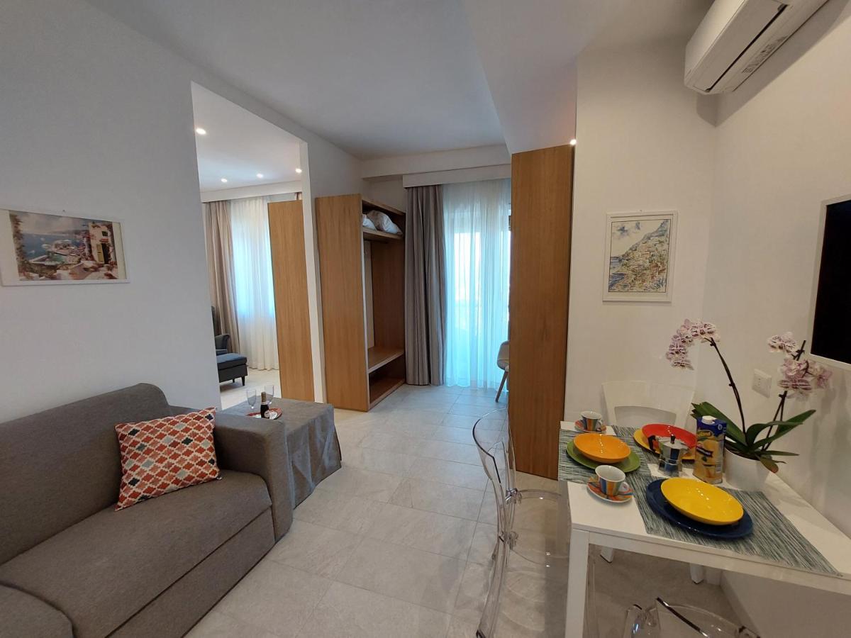 Mistral Luxury Suites Сорренто Экстерьер фото