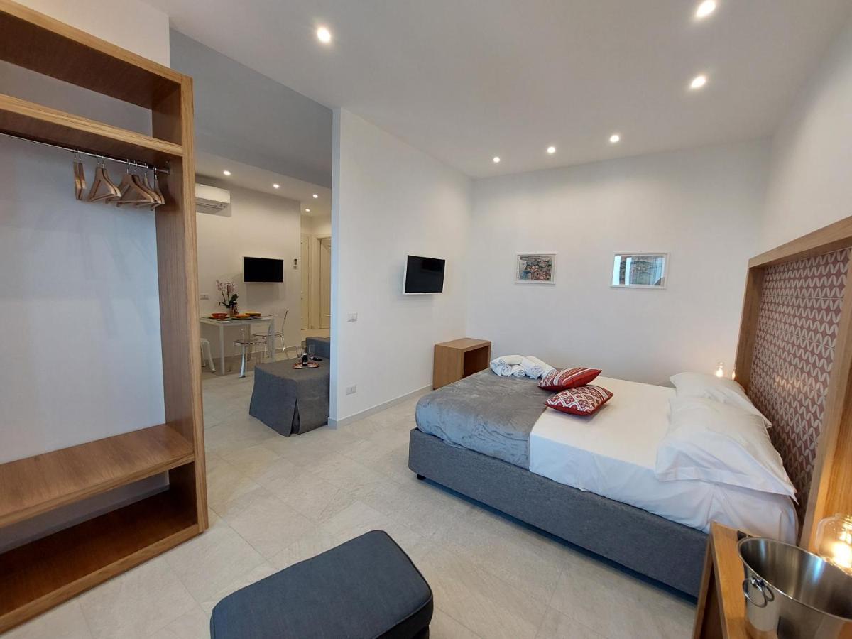 Mistral Luxury Suites Сорренто Экстерьер фото